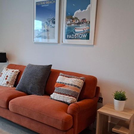 Saltwater Suites At Fistral New Quay Eksteriør bilde