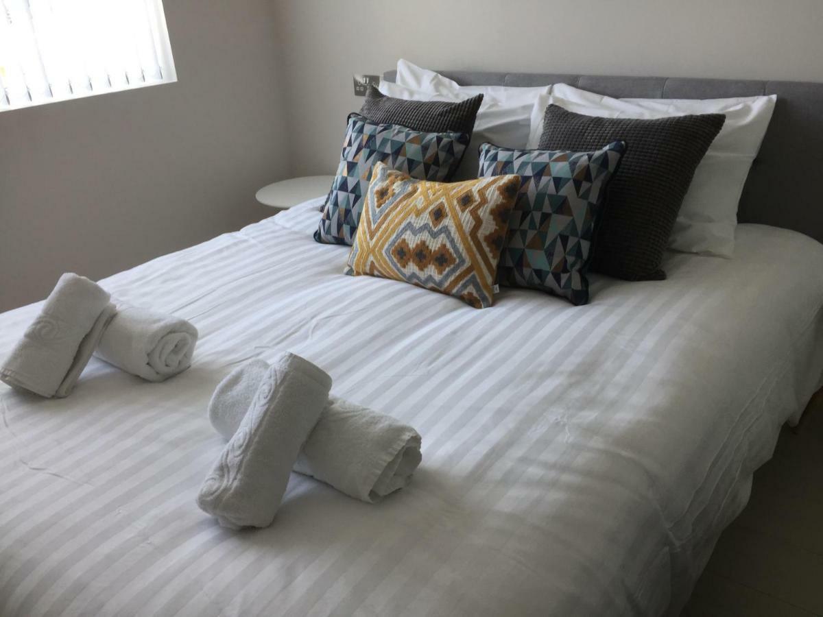 Saltwater Suites At Fistral New Quay Eksteriør bilde