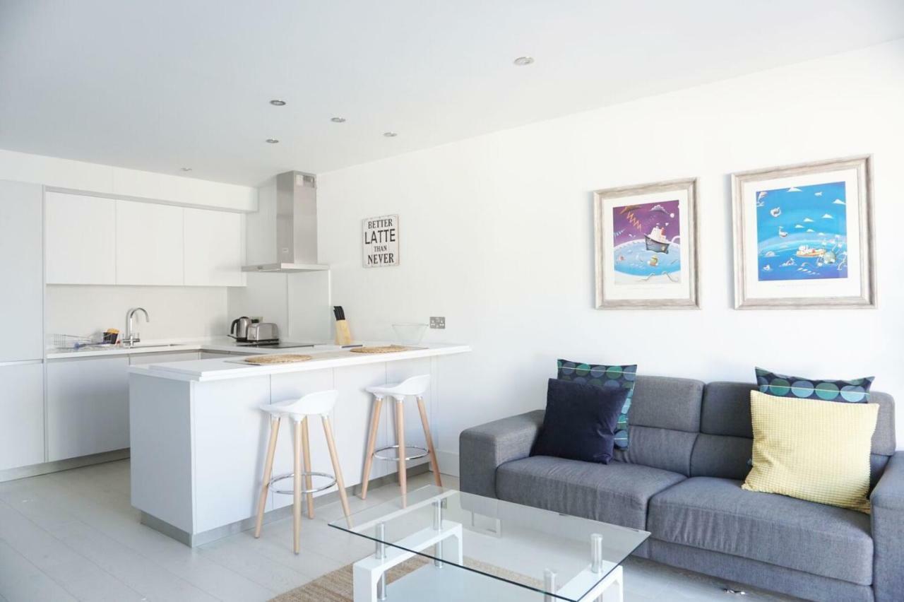 Saltwater Suites At Fistral New Quay Eksteriør bilde